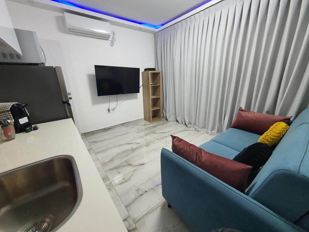 אילת Barak Royal Suites Vip 94 - חמש דקות מהים ומהטיילת מראה חיצוני תמונה